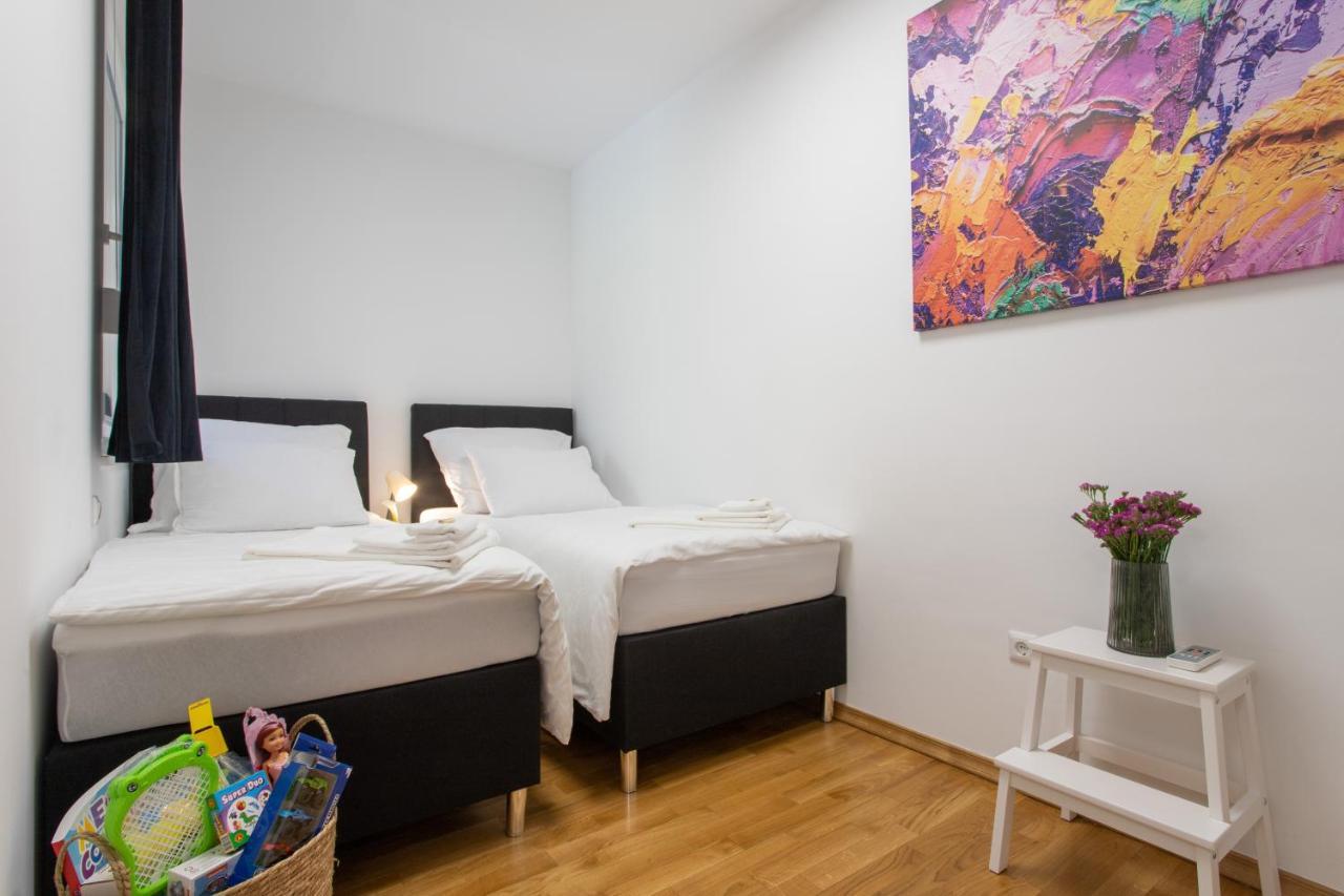 Lucky Apartment Omiš Dış mekan fotoğraf