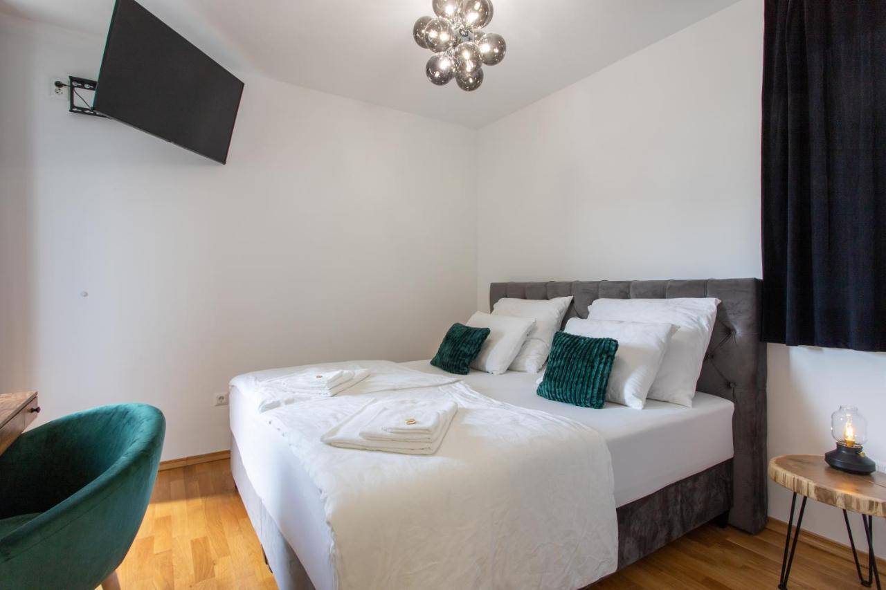 Lucky Apartment Omiš Dış mekan fotoğraf