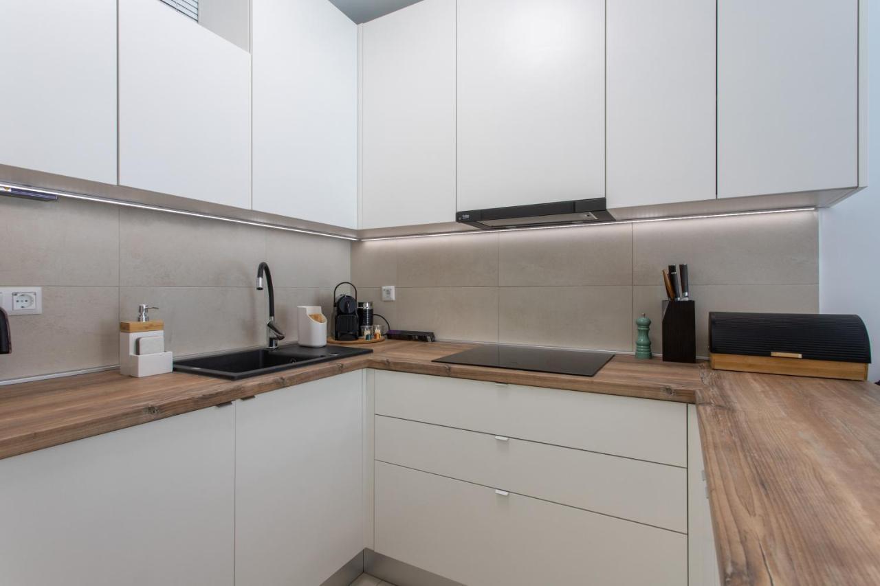 Lucky Apartment Omiš Dış mekan fotoğraf