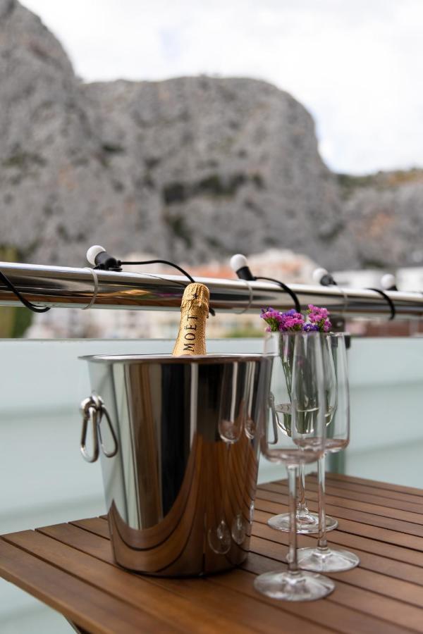 Lucky Apartment Omiš Dış mekan fotoğraf
