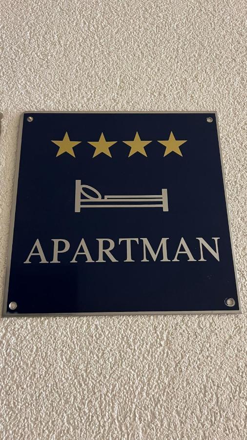 Lucky Apartment Omiš Dış mekan fotoğraf